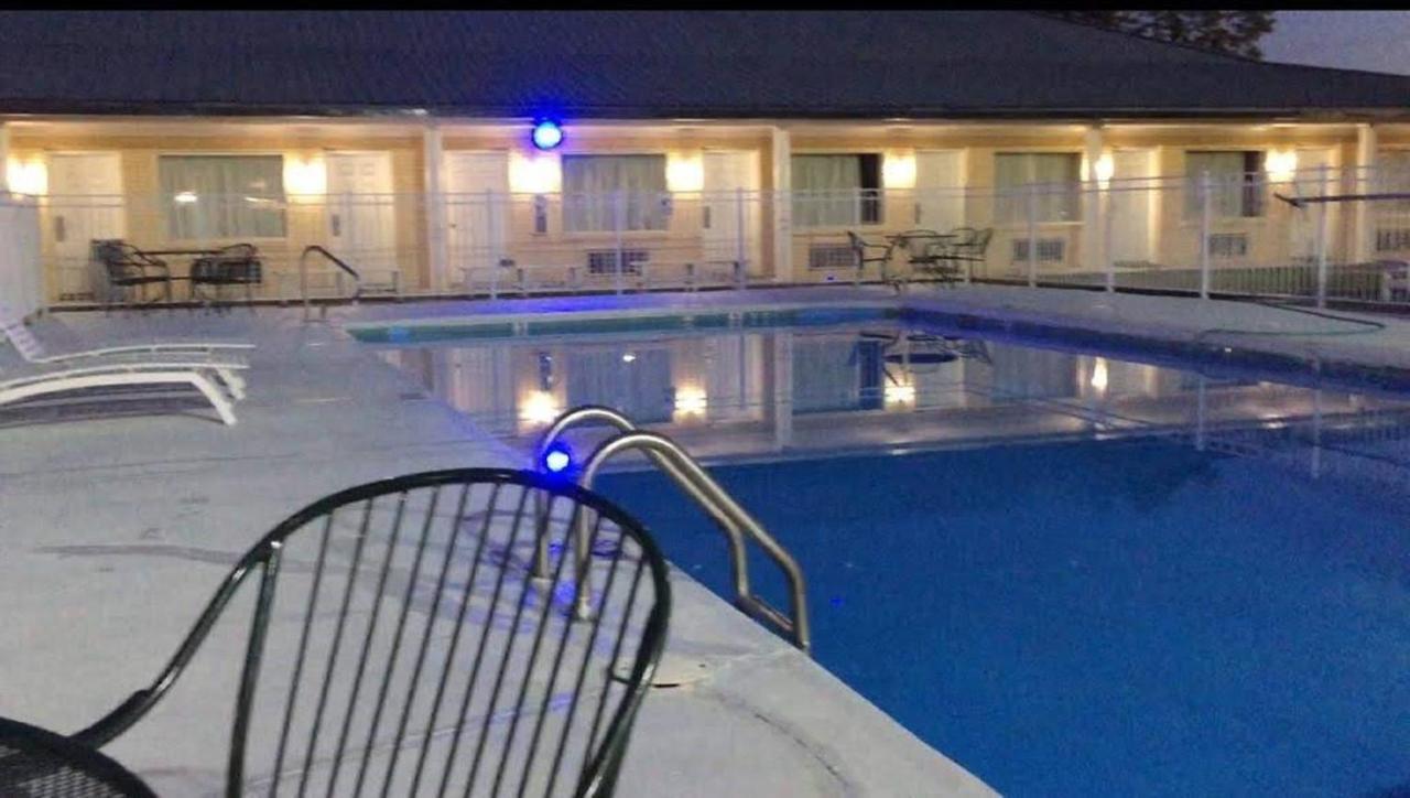 Stay Express Inn & Suites Demopolis Buitenkant foto